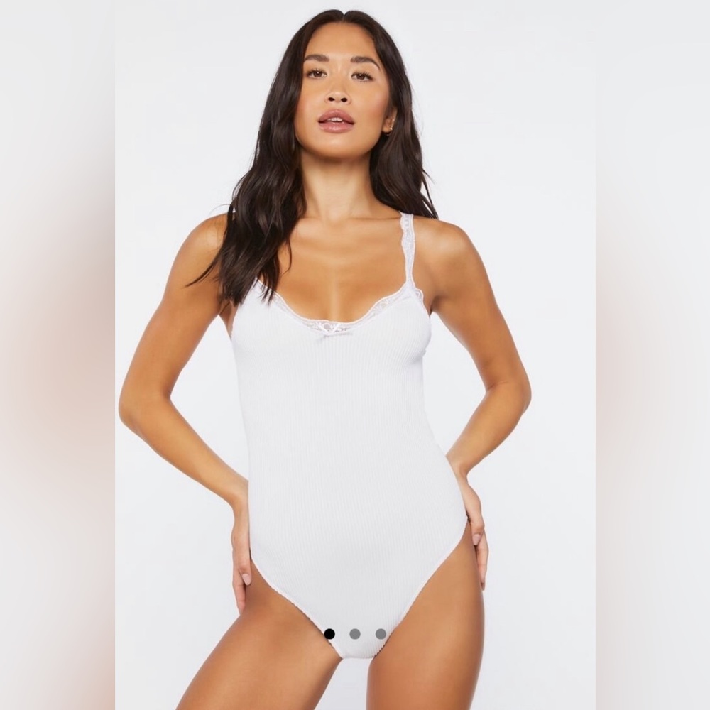 Forever 21 Ribbed Knit Bow Bodysuit Size L – White